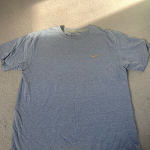 Nike Gray Short Sleeve Tee Classic Design